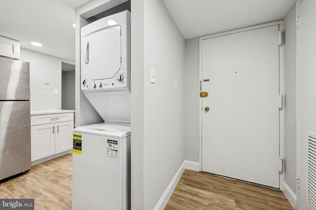 1410 NORTHGATE SQUARE 10/1A