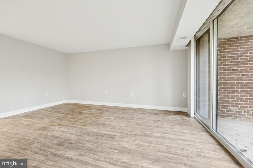 1410 NORTHGATE SQUARE 10/1A