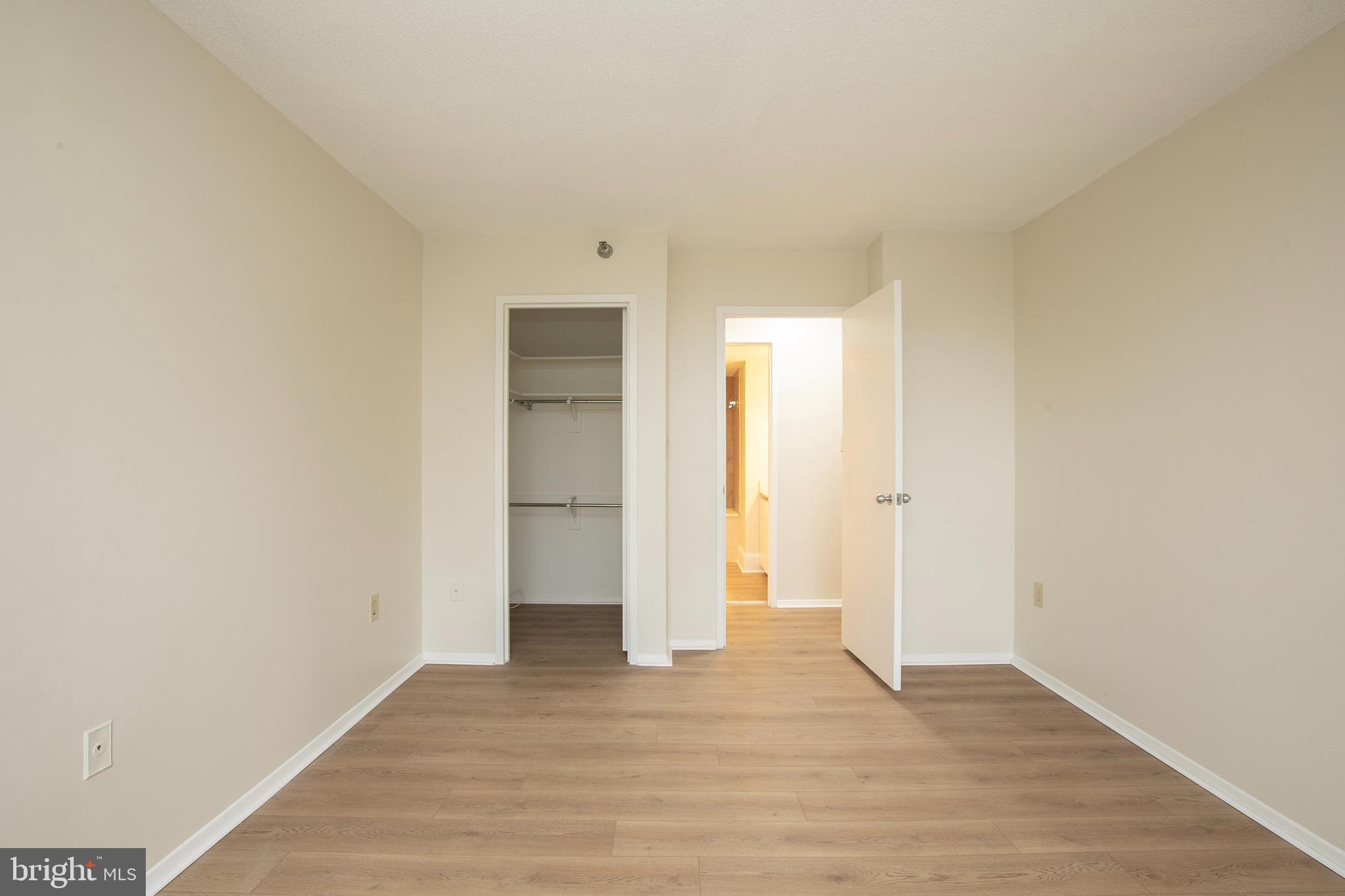 1808 OLD MEADOW ROAD 507