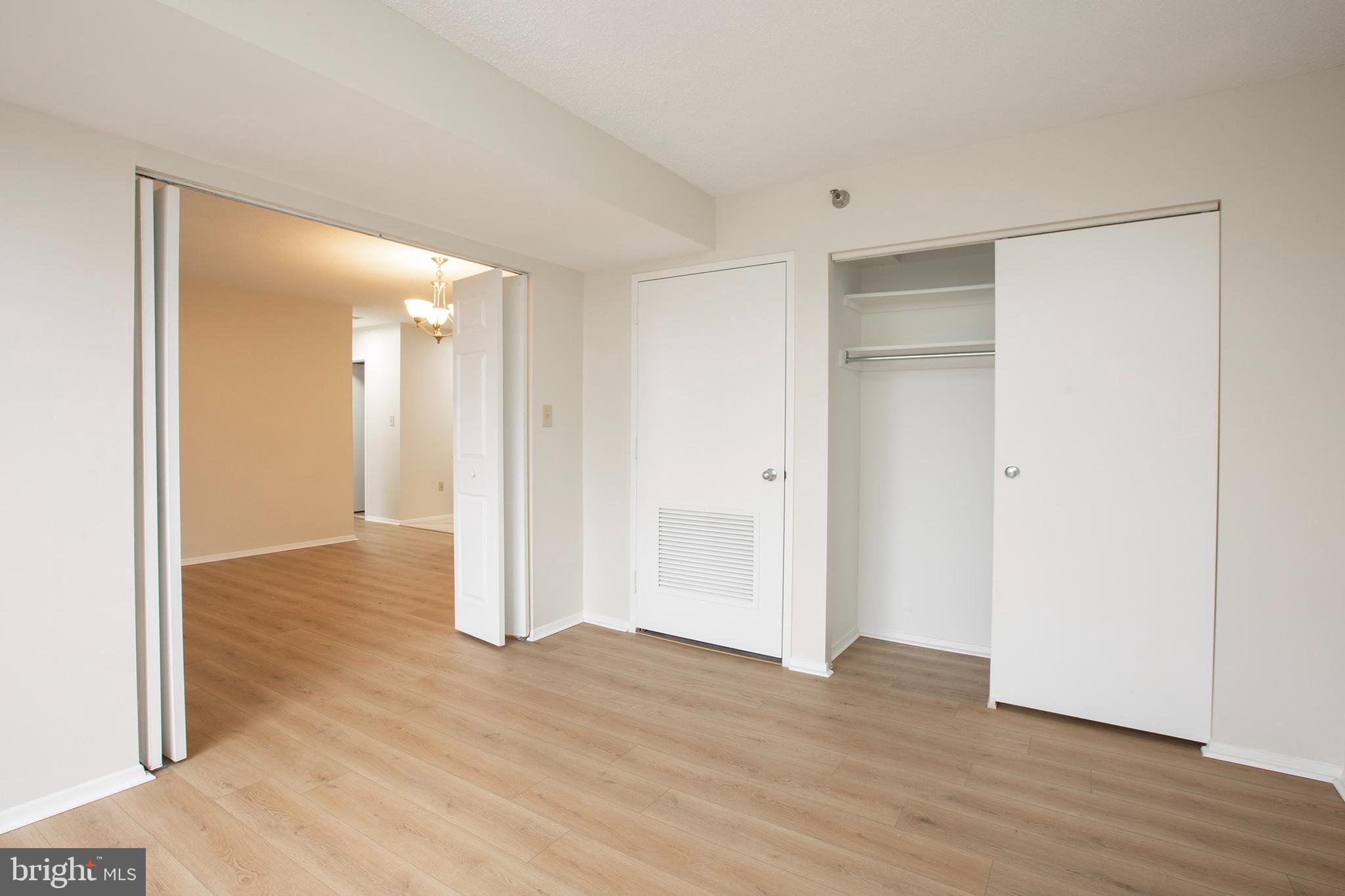 1808 OLD MEADOW ROAD 507