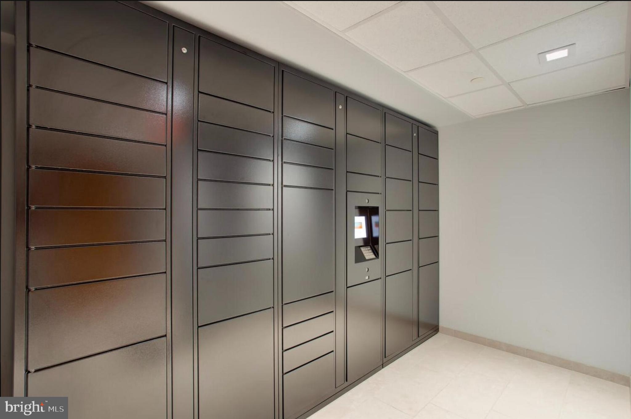 1808 OLD MEADOW ROAD 507