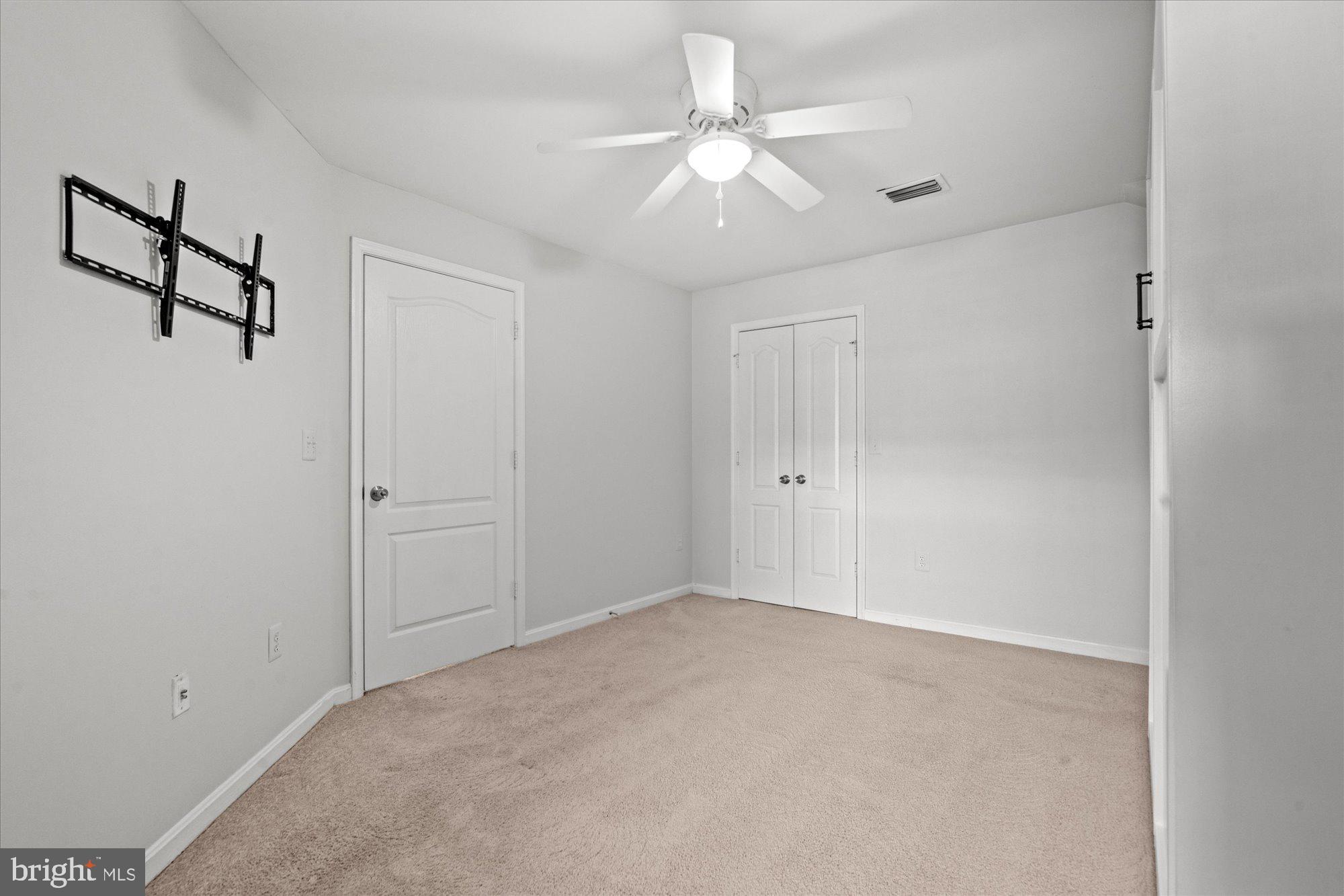 5600 WILLOUGHBY NEWTON DRIVE 12