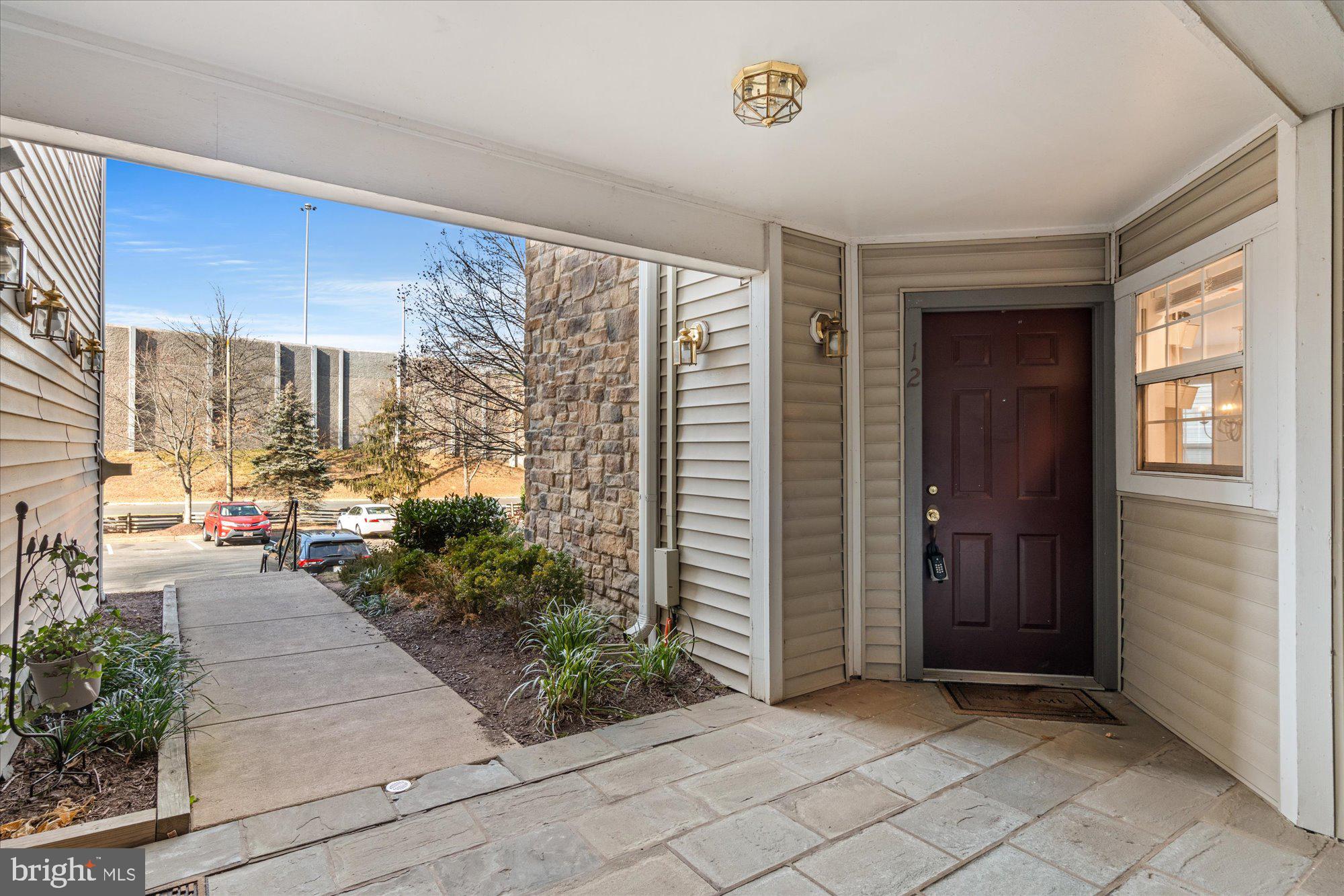 5600 WILLOUGHBY NEWTON DRIVE 12