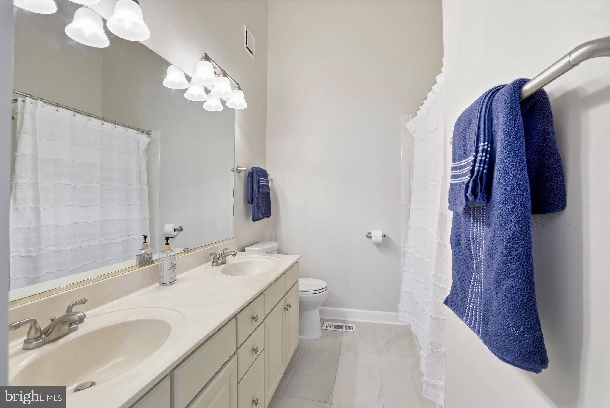 8176 MADRILLON COURT