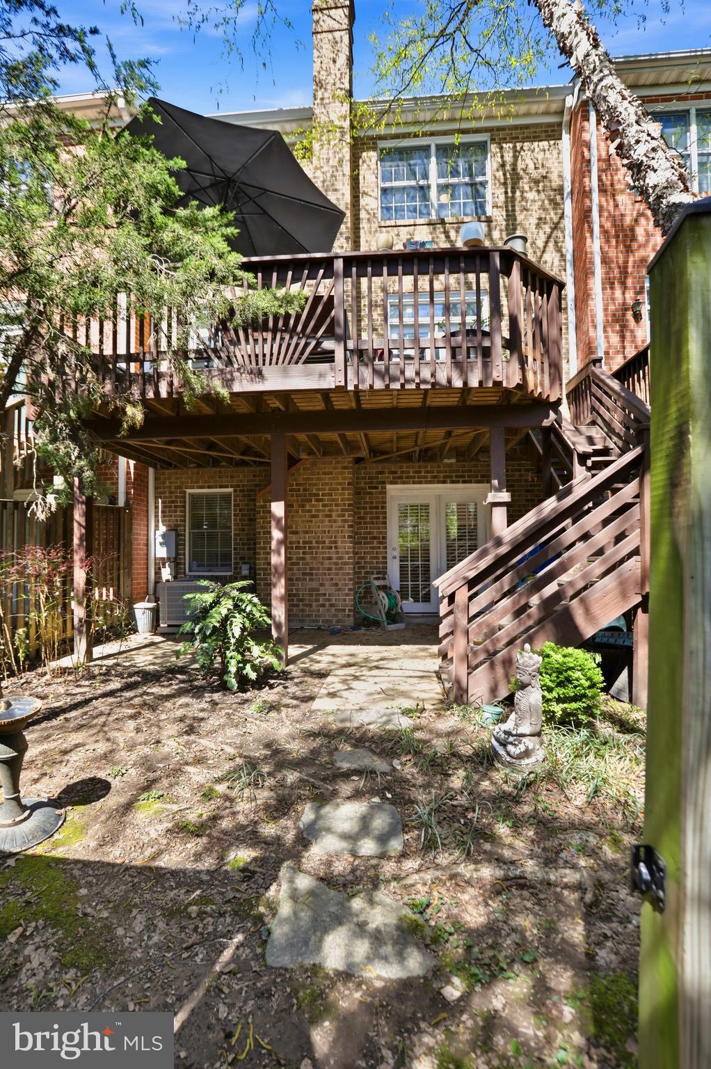 8176 MADRILLON COURT