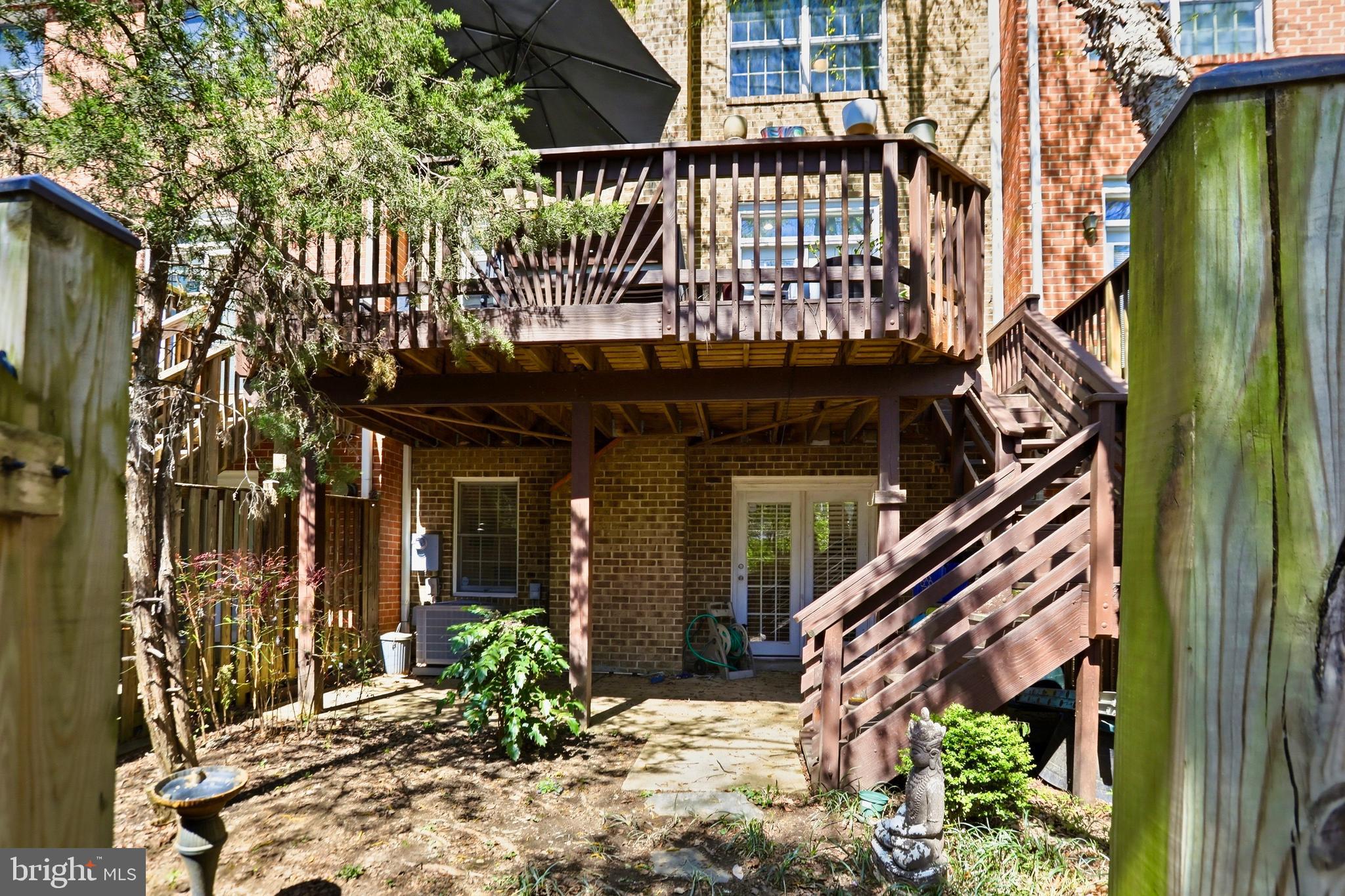 8176 MADRILLON COURT