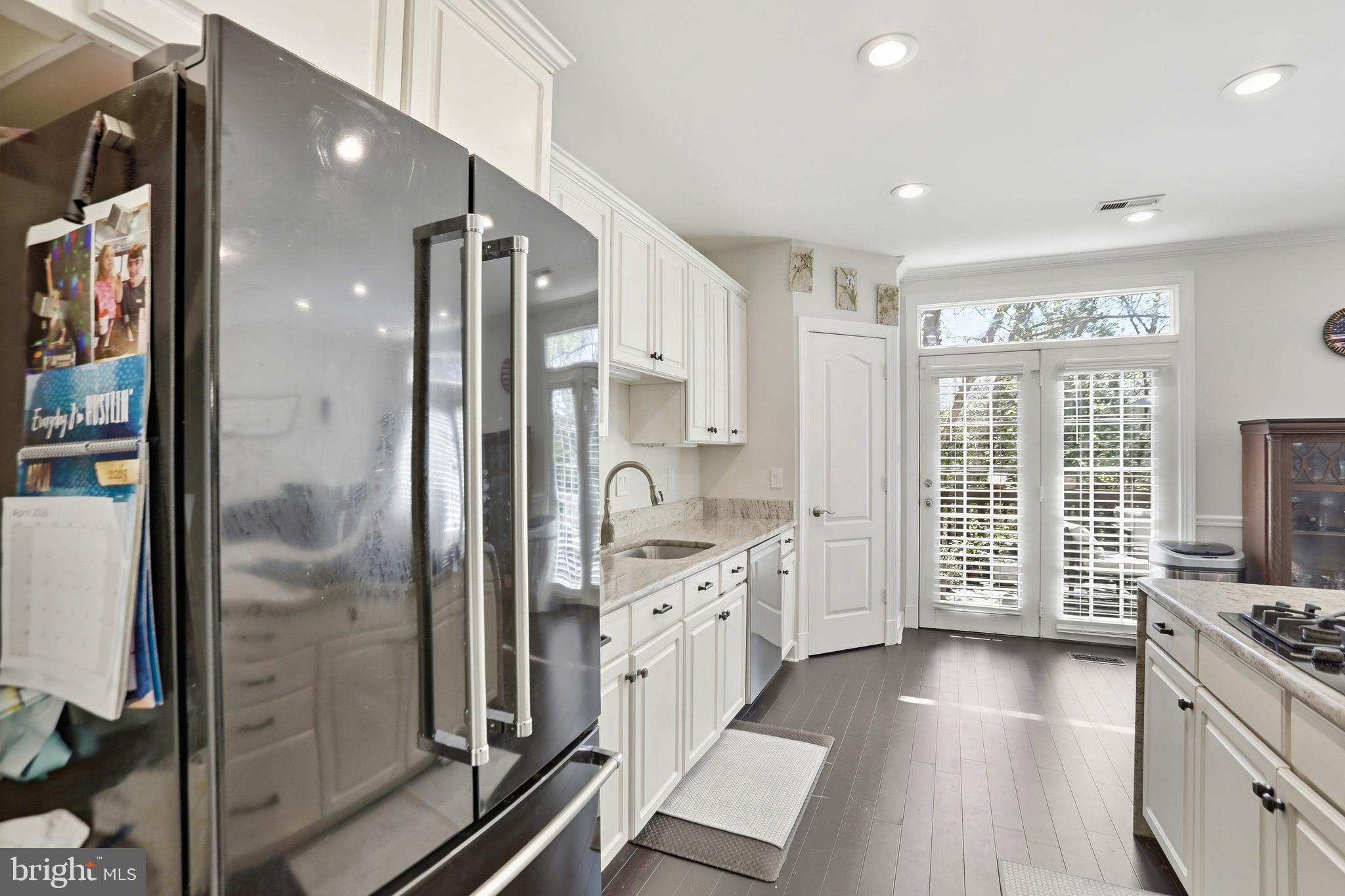 8176 MADRILLON COURT