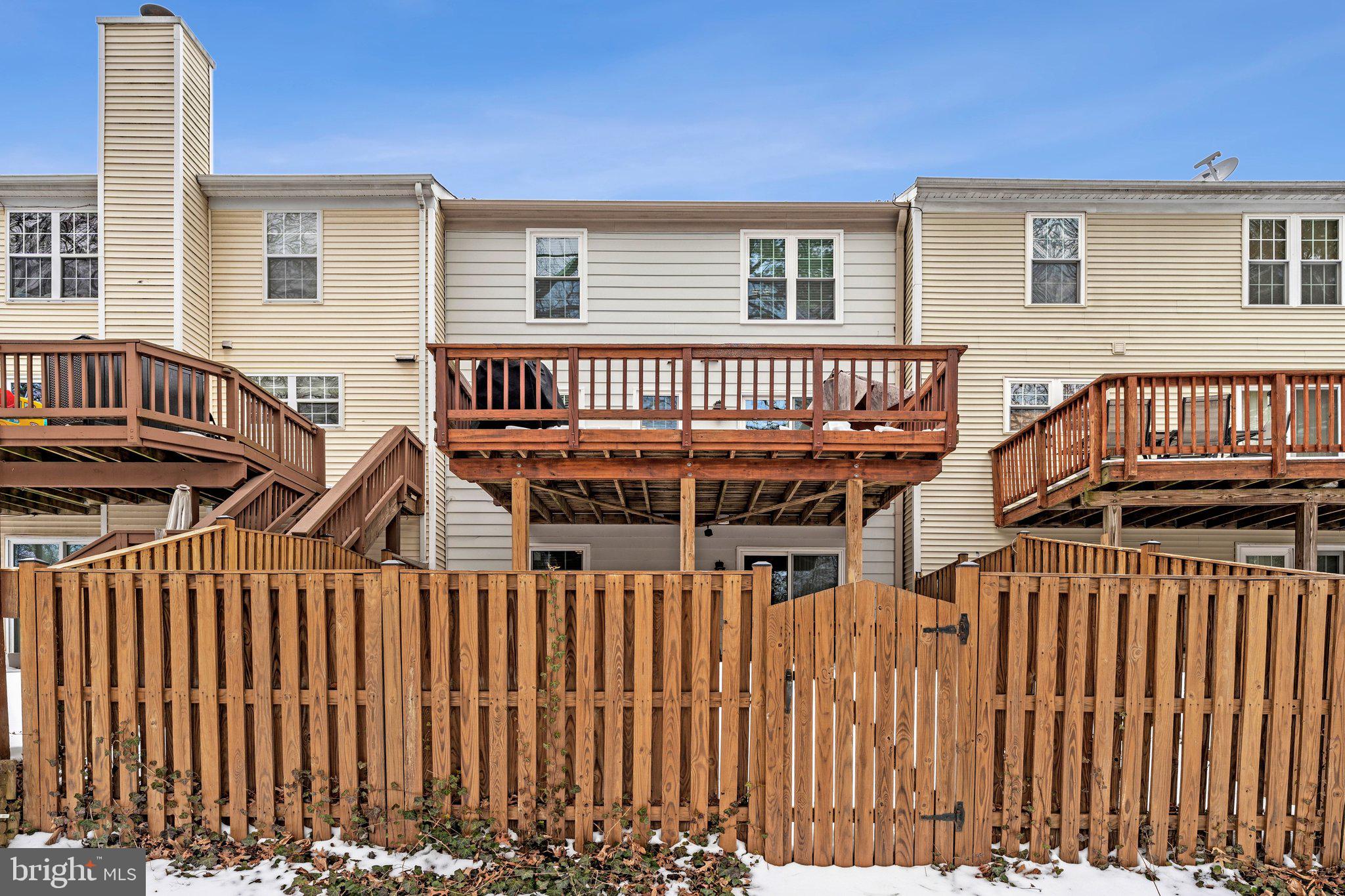 6045 MEYERS LANDING COURT