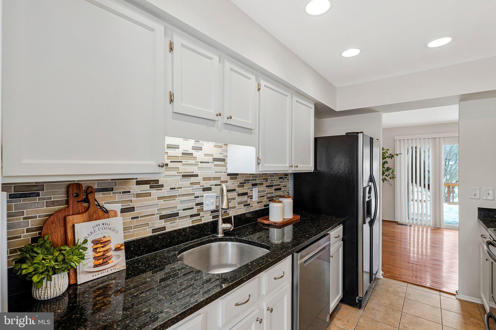 6045 MEYERS LANDING COURT