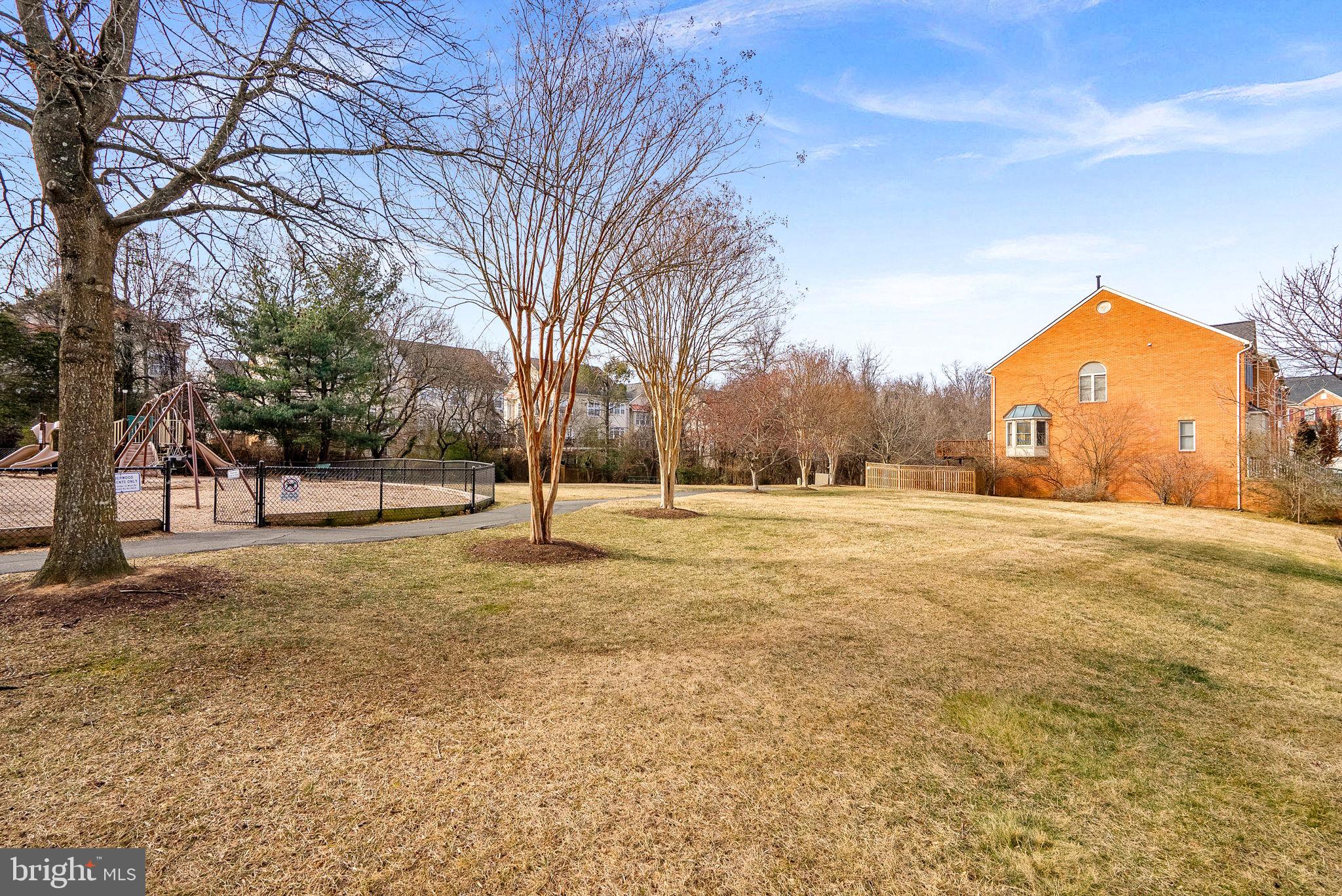 1795 BRENTRIDGE STREET