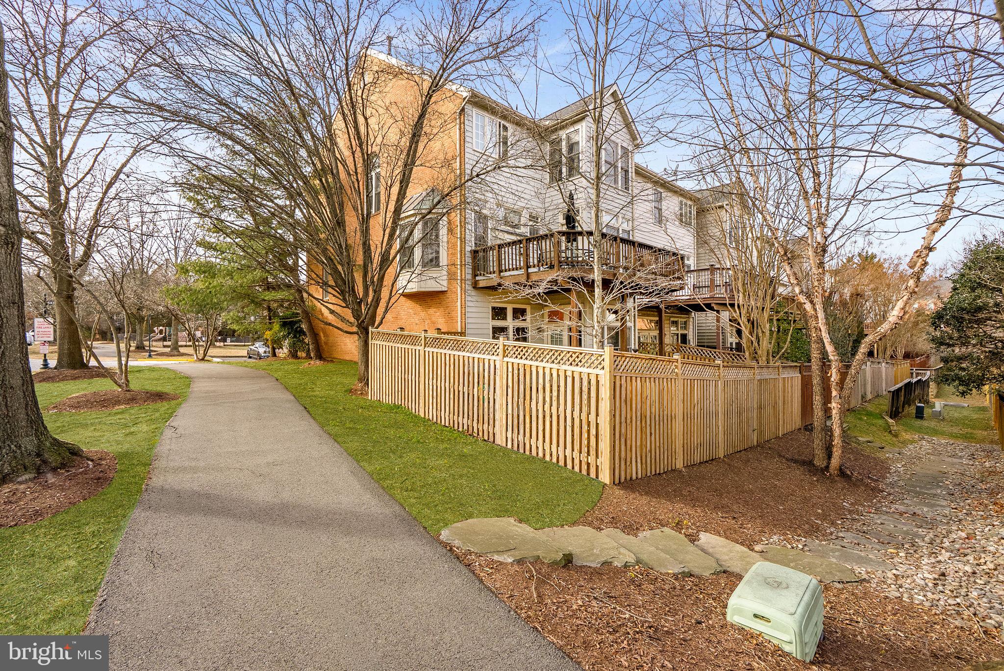 1795 BRENTRIDGE STREET