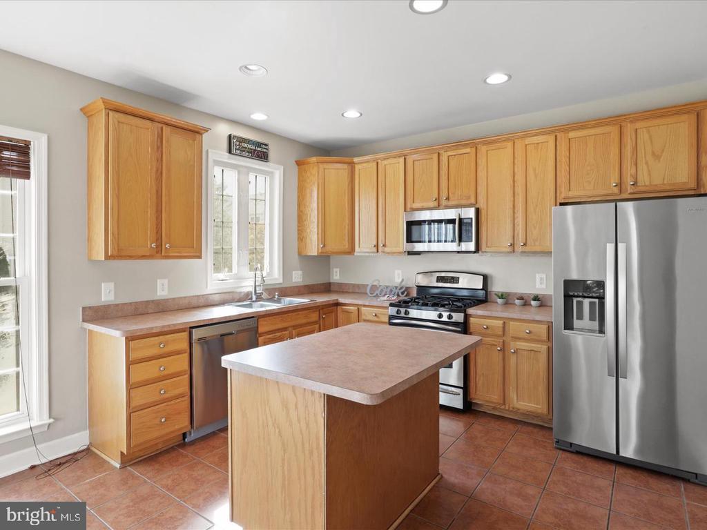 2501 BRONZE STONE PLACE