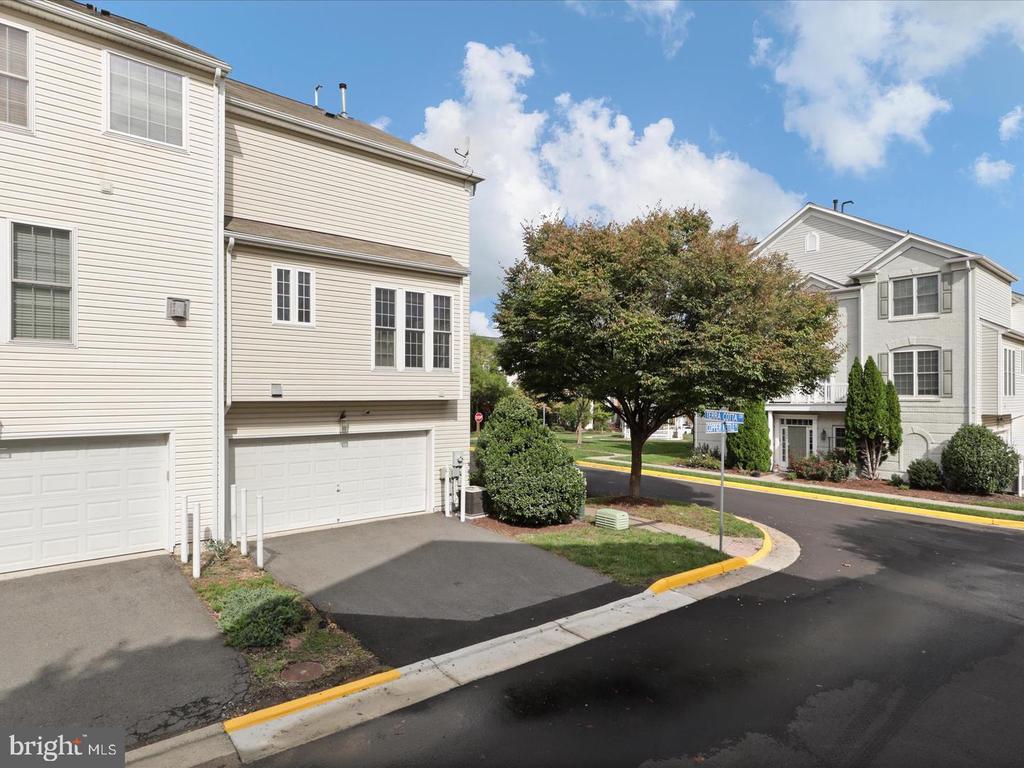 2501 BRONZE STONE PLACE