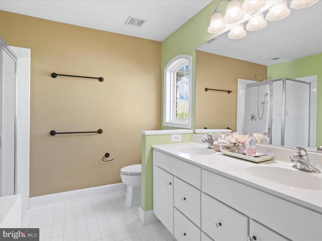 2501 BRONZE STONE PLACE