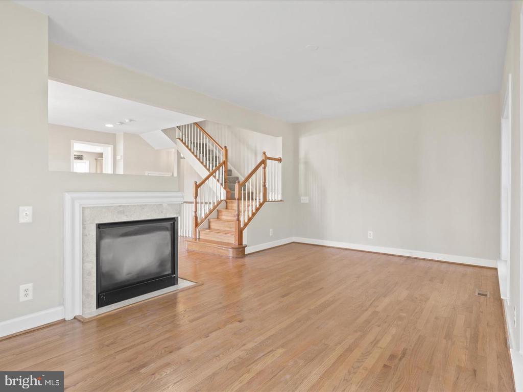 2501 BRONZE STONE PLACE