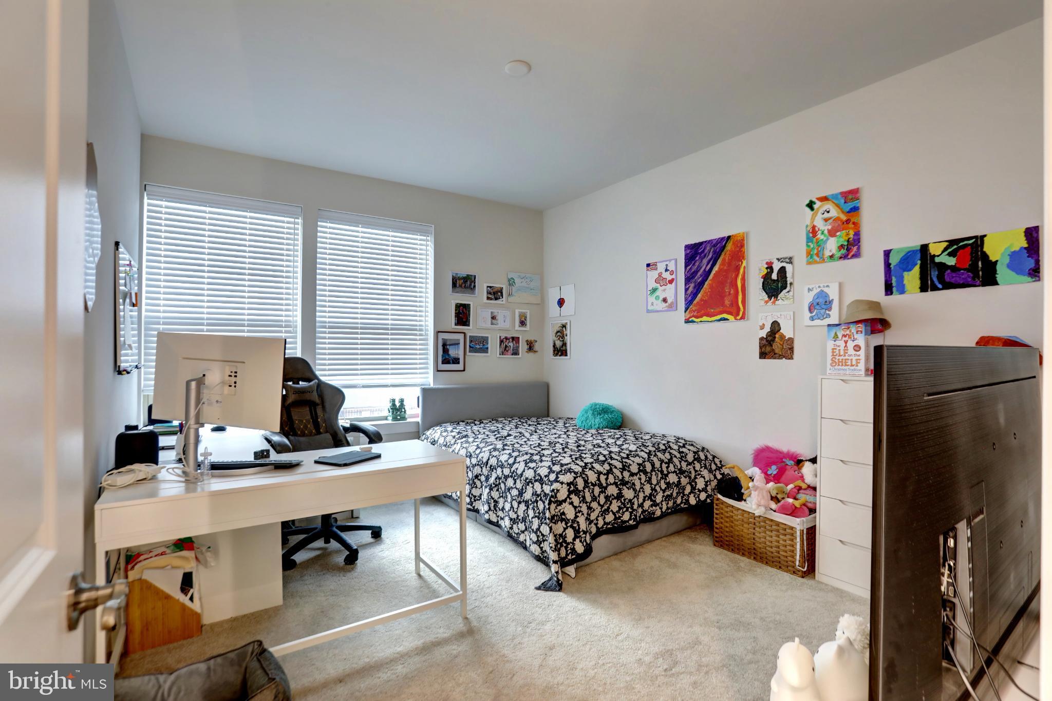 2135 GLACIER ROAD 90