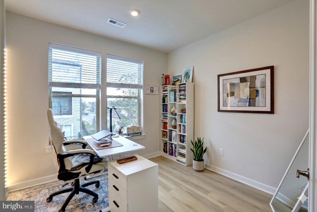 2135 GLACIER ROAD 90