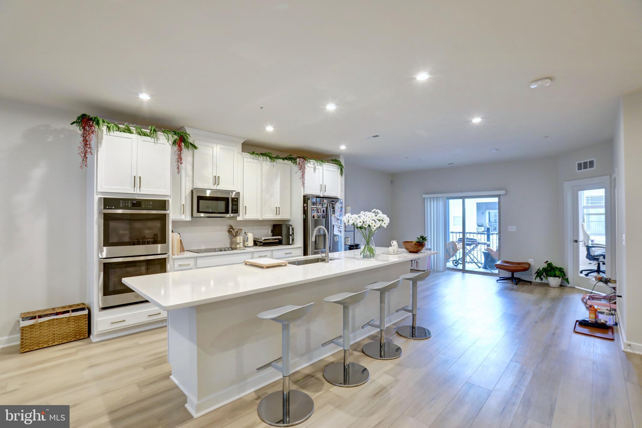 2135 GLACIER ROAD 90