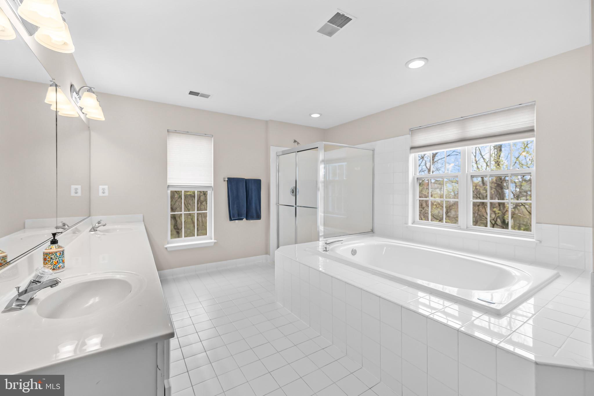 12494 CLIFF EDGE DRIVE