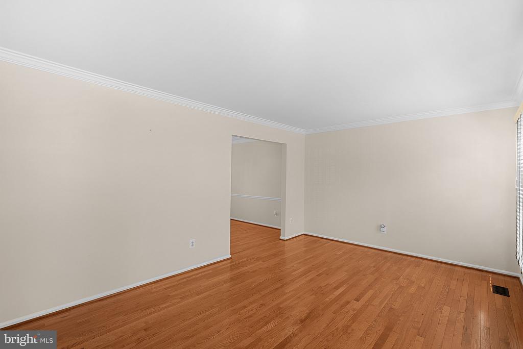 12525 ARNSLEY COURT
