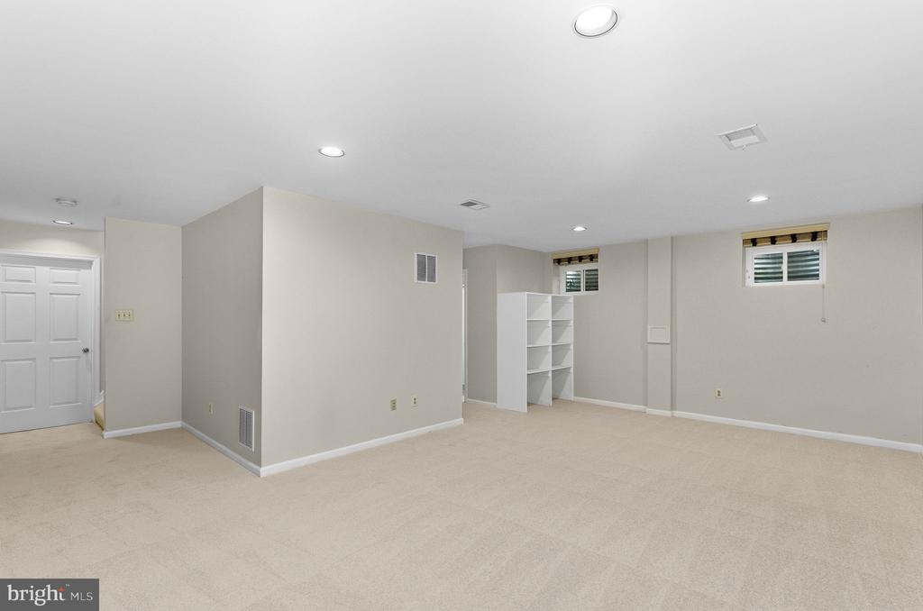 12525 ARNSLEY COURT