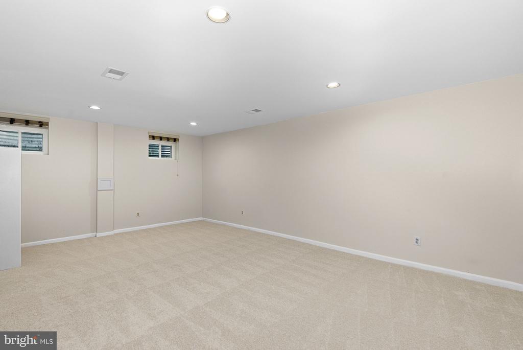12525 ARNSLEY COURT
