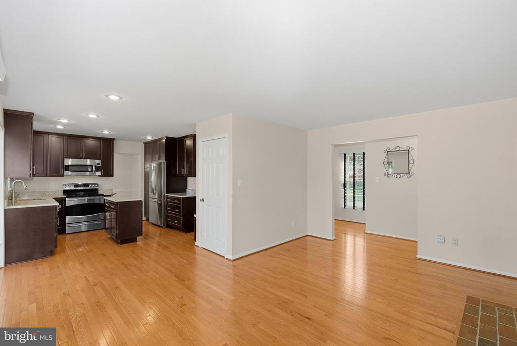 12525 ARNSLEY COURT