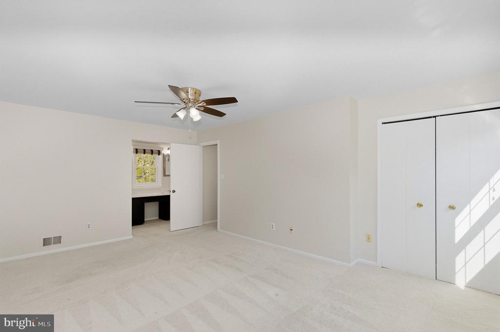 12525 ARNSLEY COURT