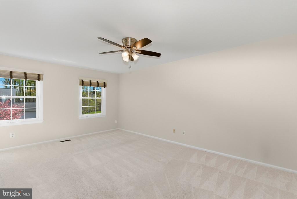 12525 ARNSLEY COURT