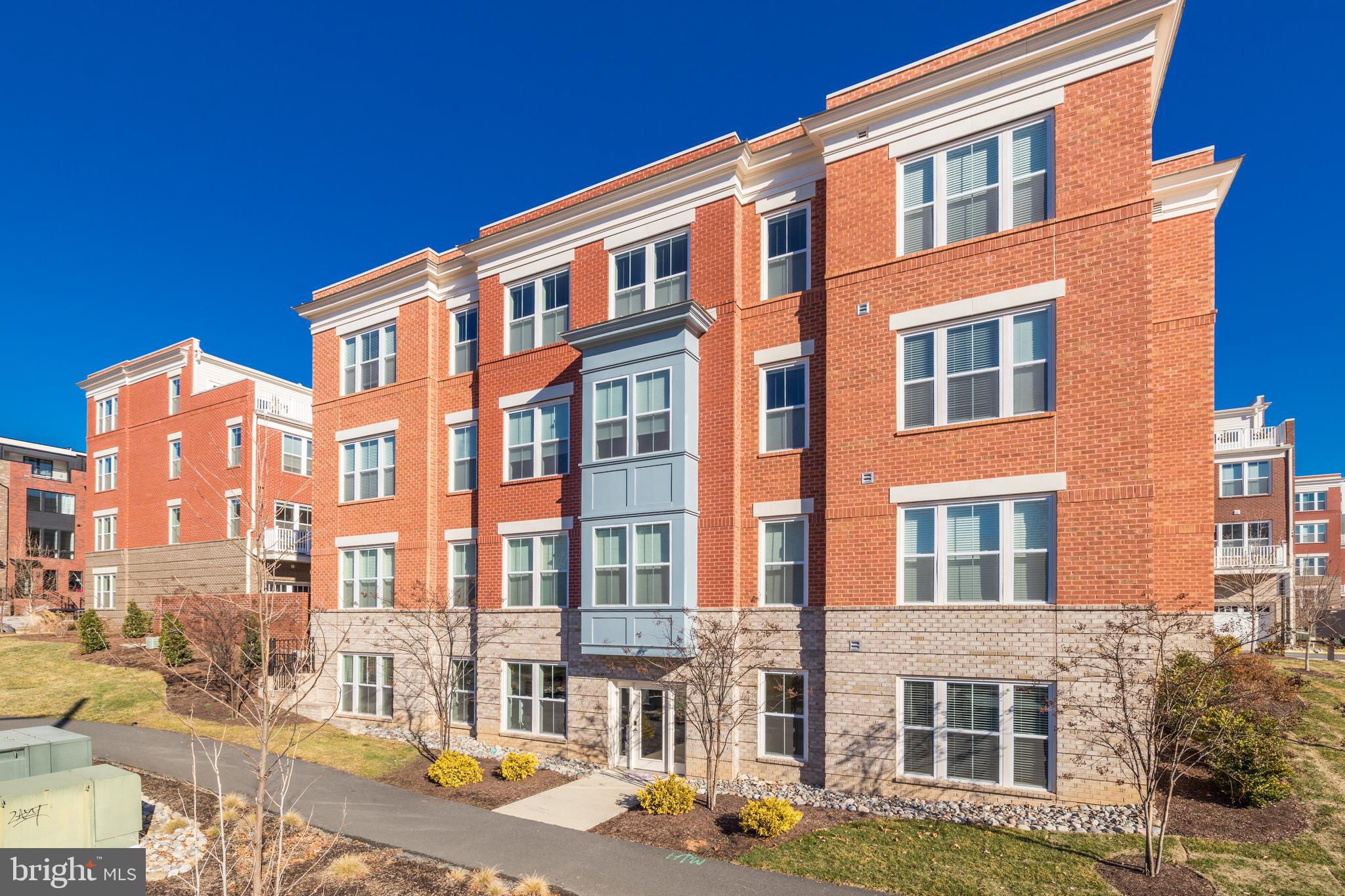 1951 RESTON VALLEY WAY 1