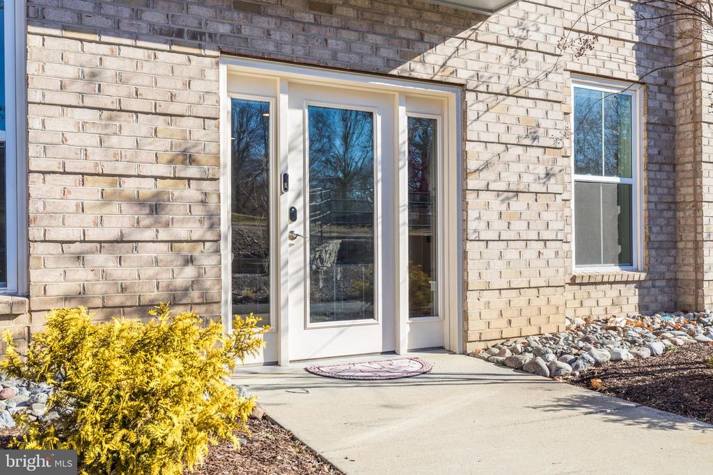 1951 RESTON VALLEY WAY 1