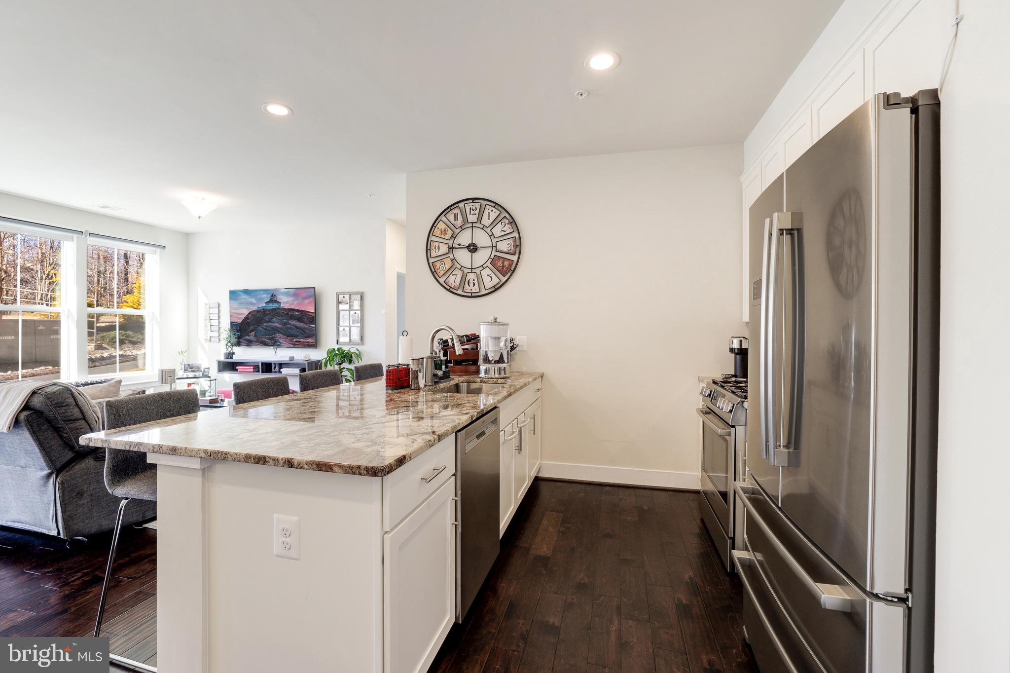 1951 RESTON VALLEY WAY 1