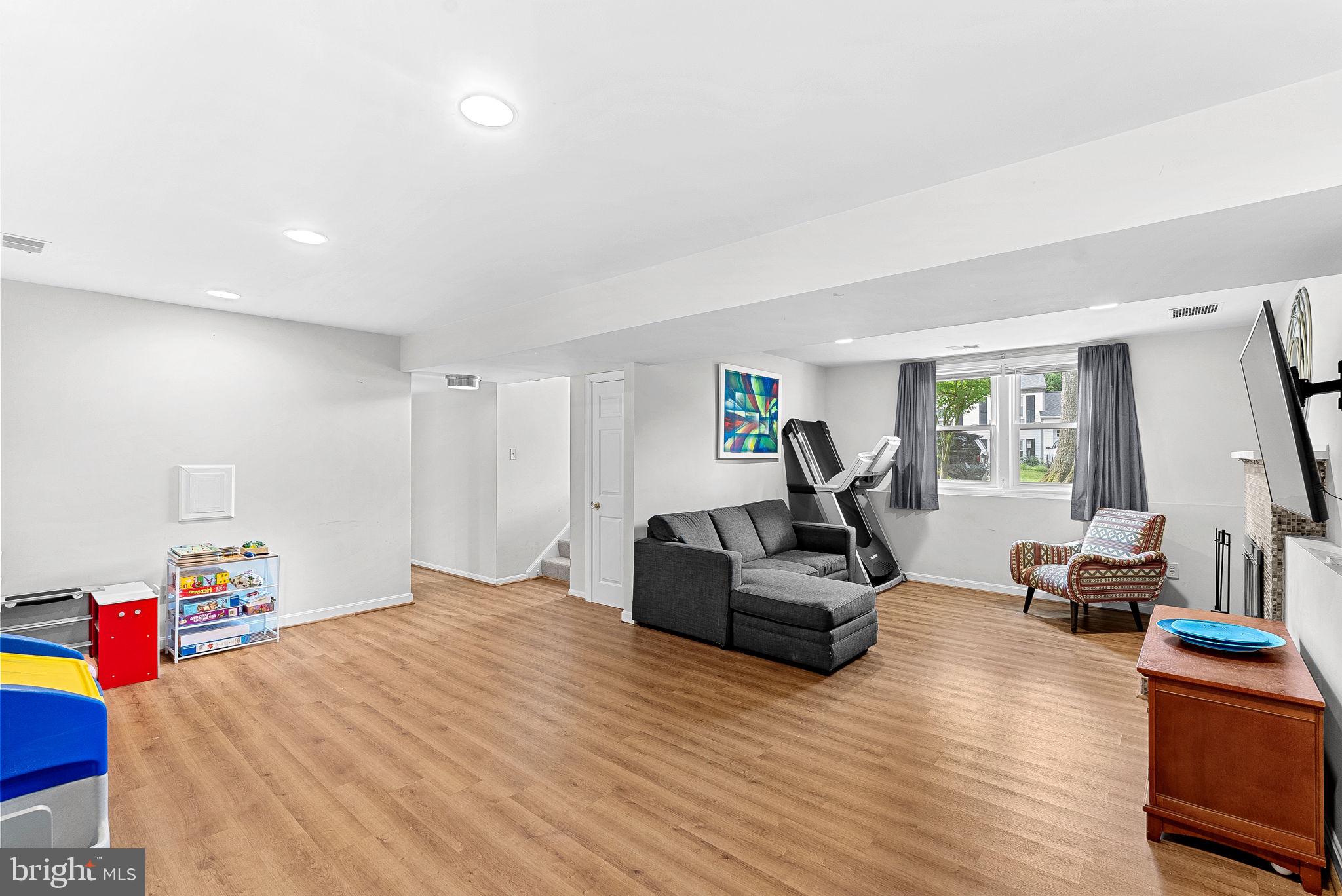 12747 KINSHIP DRIVE