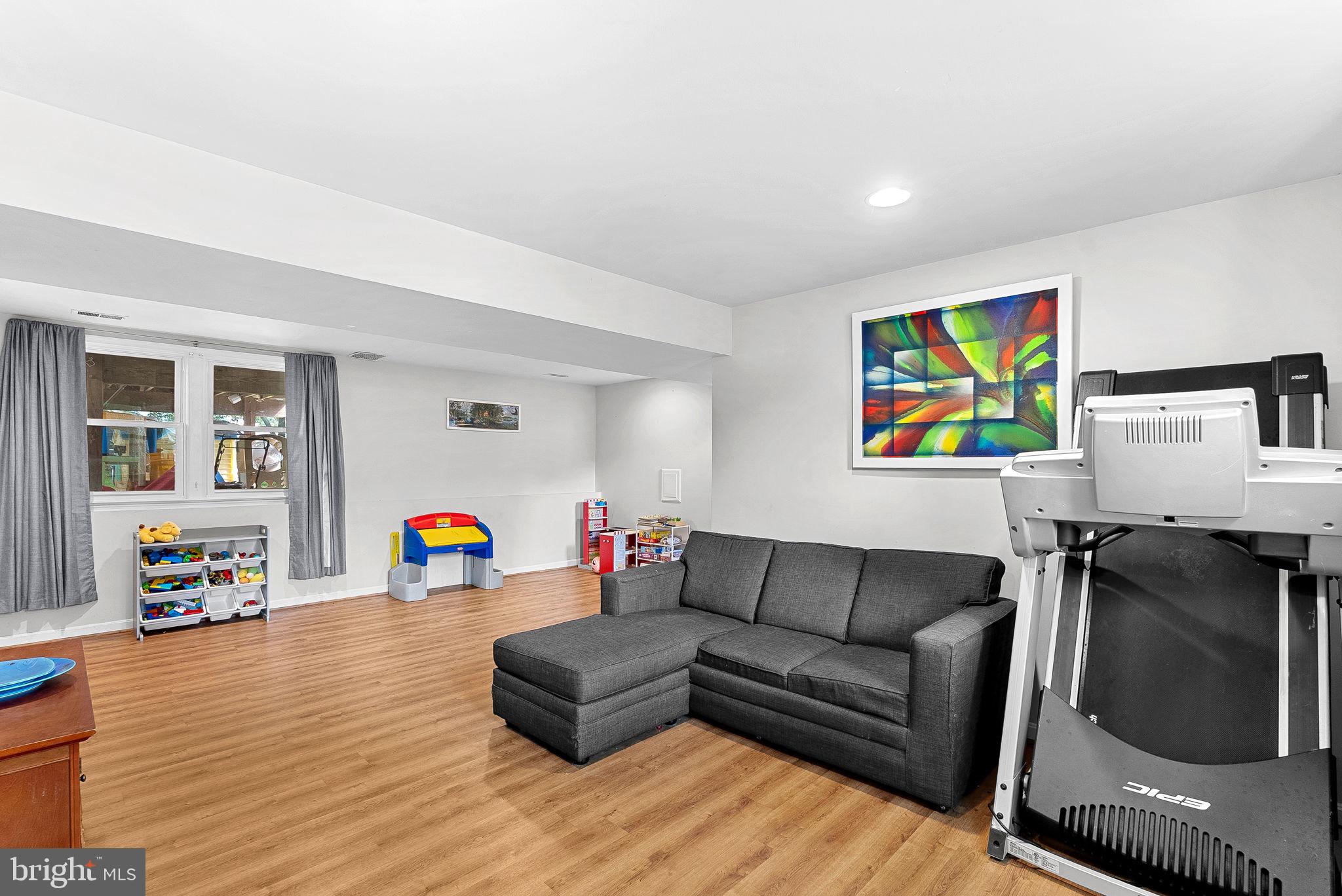 12747 KINSHIP DRIVE