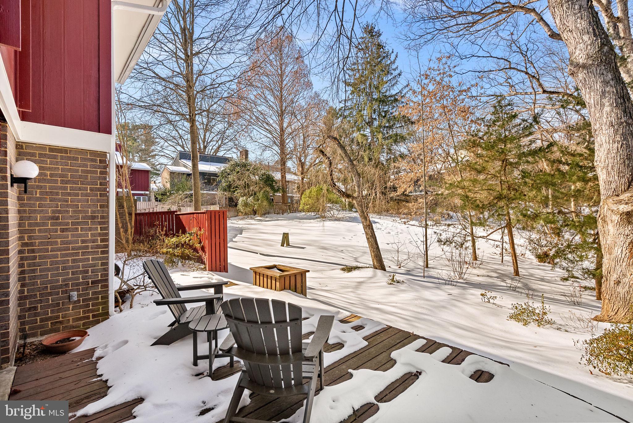 1628 GREENBRIAR COURT