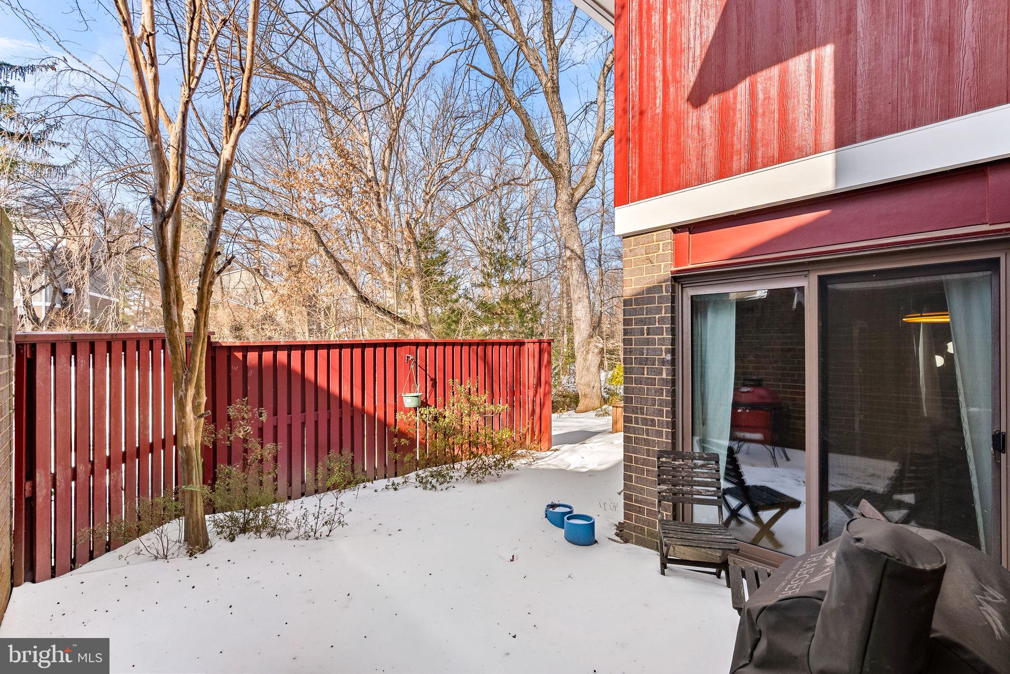 1628 GREENBRIAR COURT