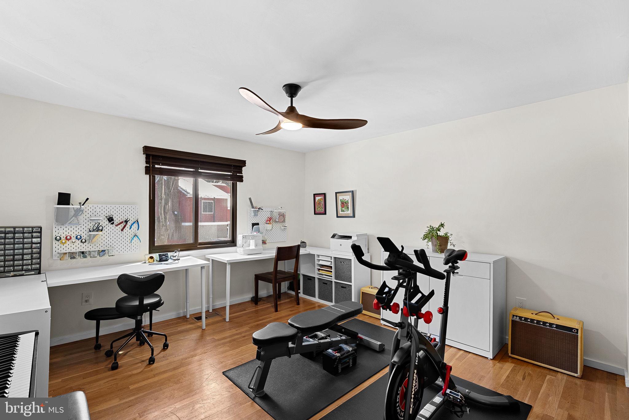 1628 GREENBRIAR COURT