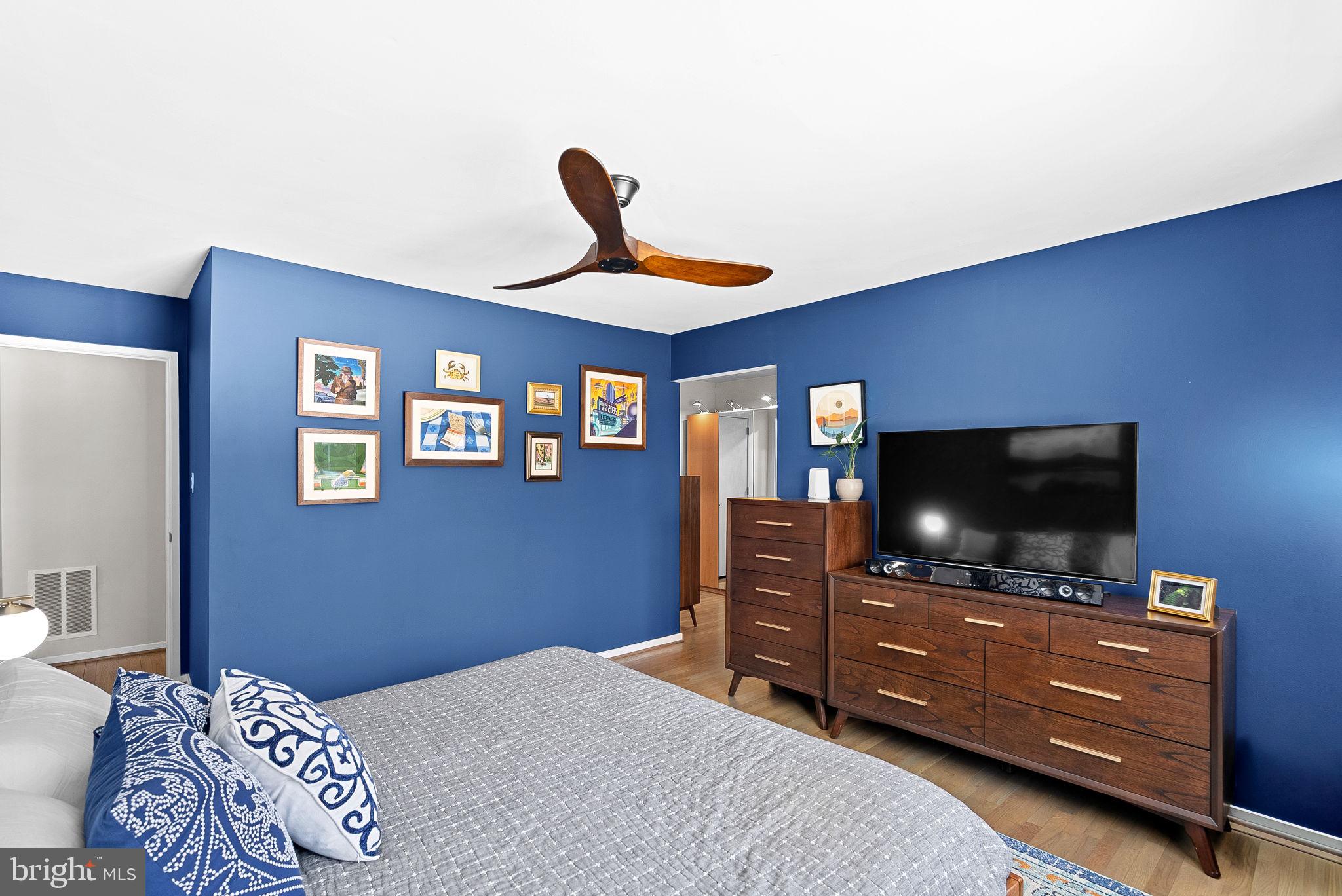 1628 GREENBRIAR COURT