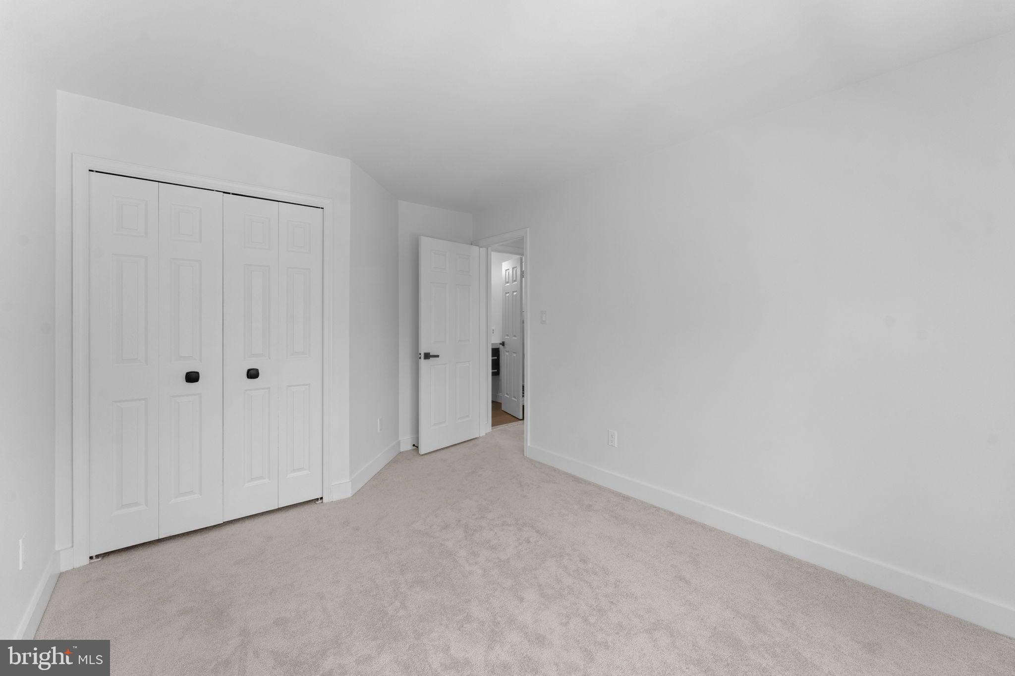 11433 HERITAGE OAK COURT