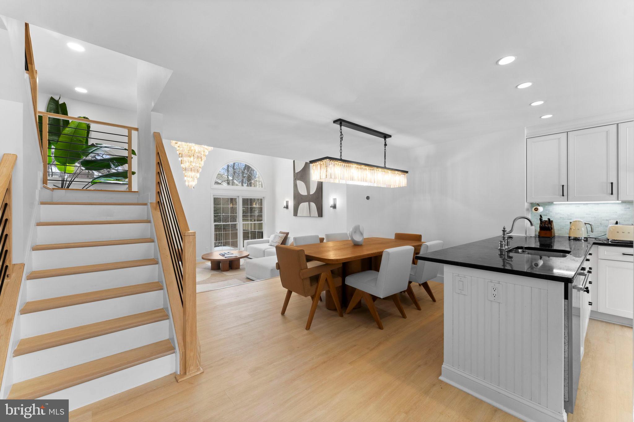 11433 HERITAGE OAK COURT