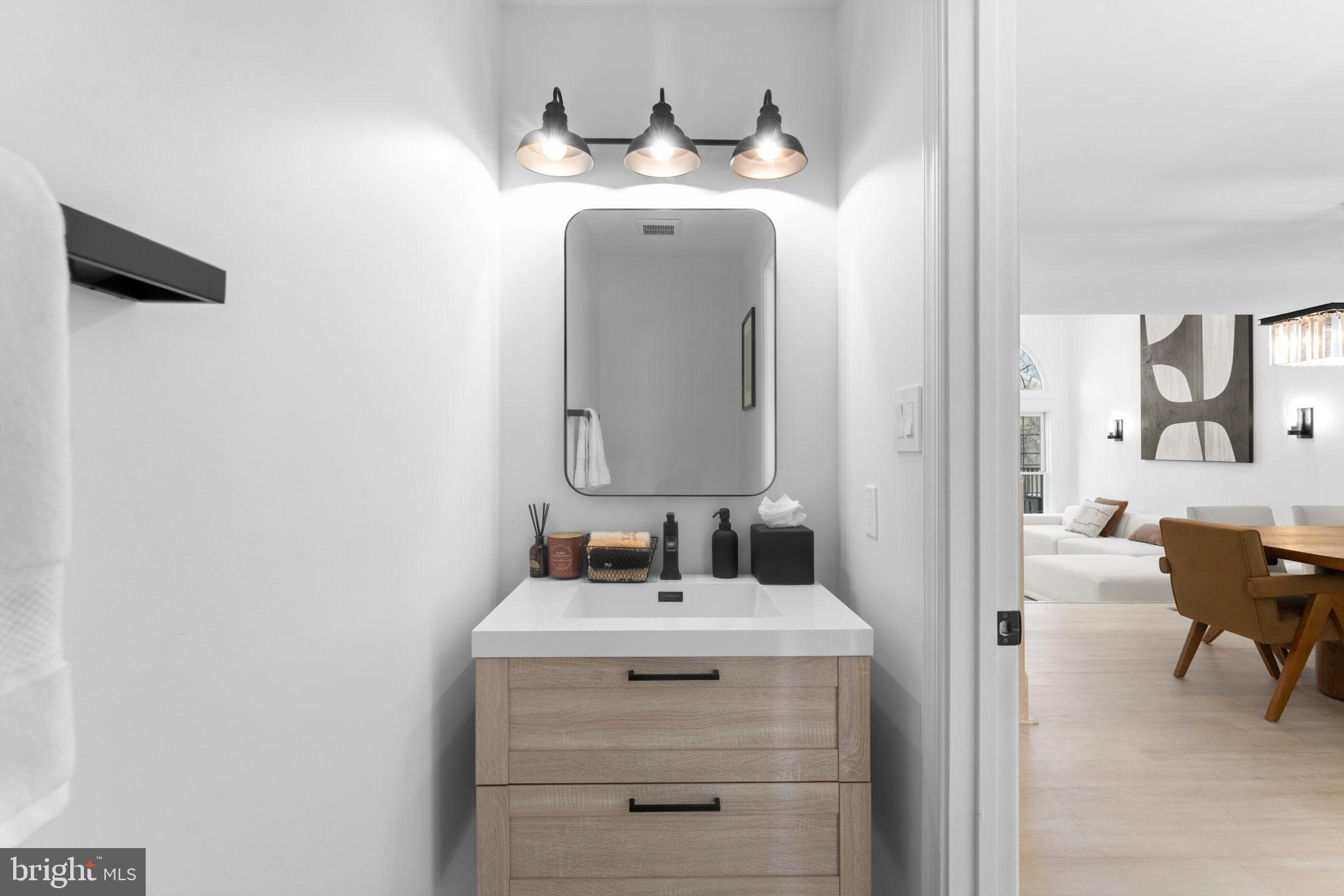 11433 HERITAGE OAK COURT