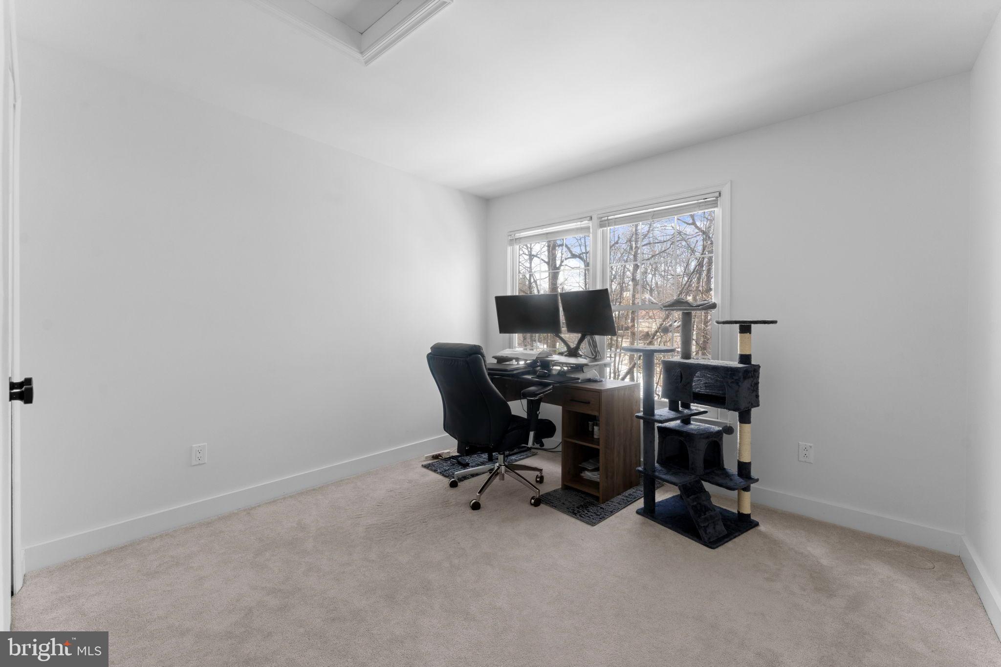 11433 HERITAGE OAK COURT