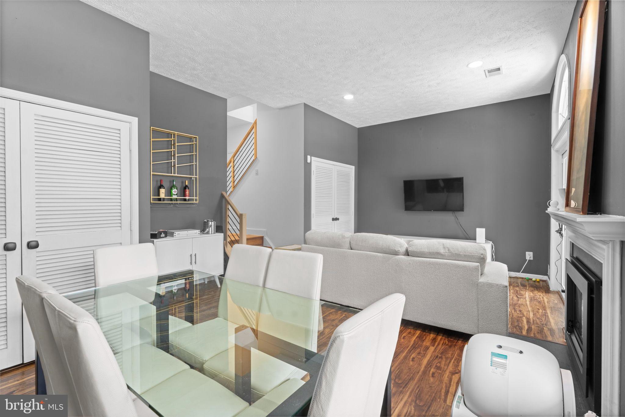 11433 HERITAGE OAK COURT