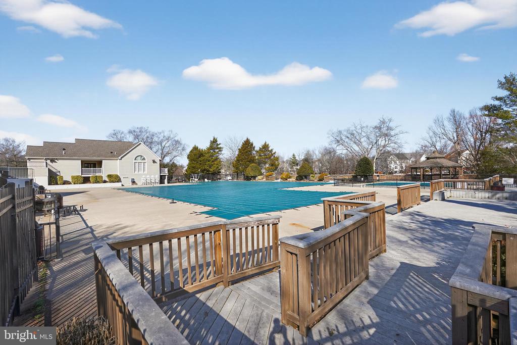 14611 WINTERFIELD DRIVE