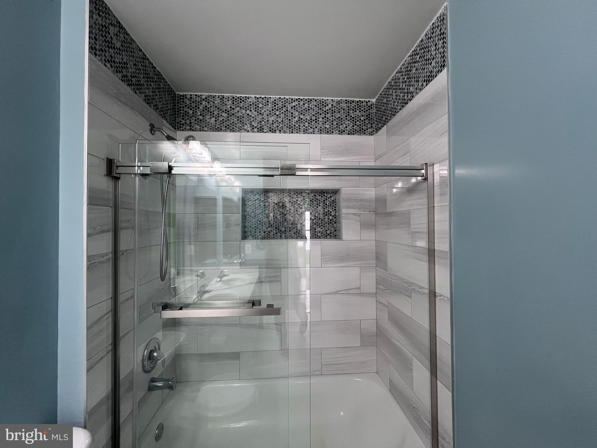 3925 BEEKER MILL PLACE