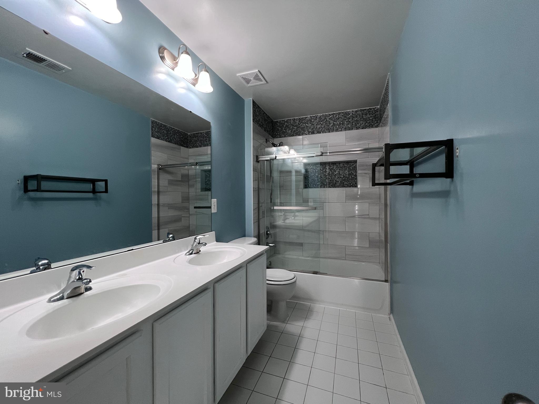 3925 BEEKER MILL PLACE