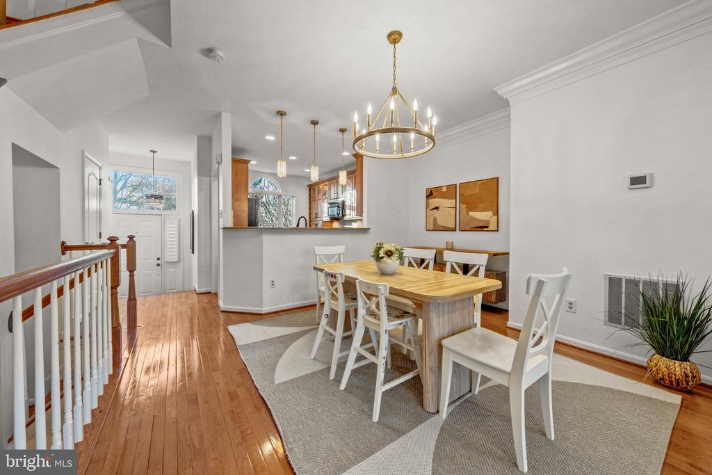 12027 EDGEMERE CIRCLE