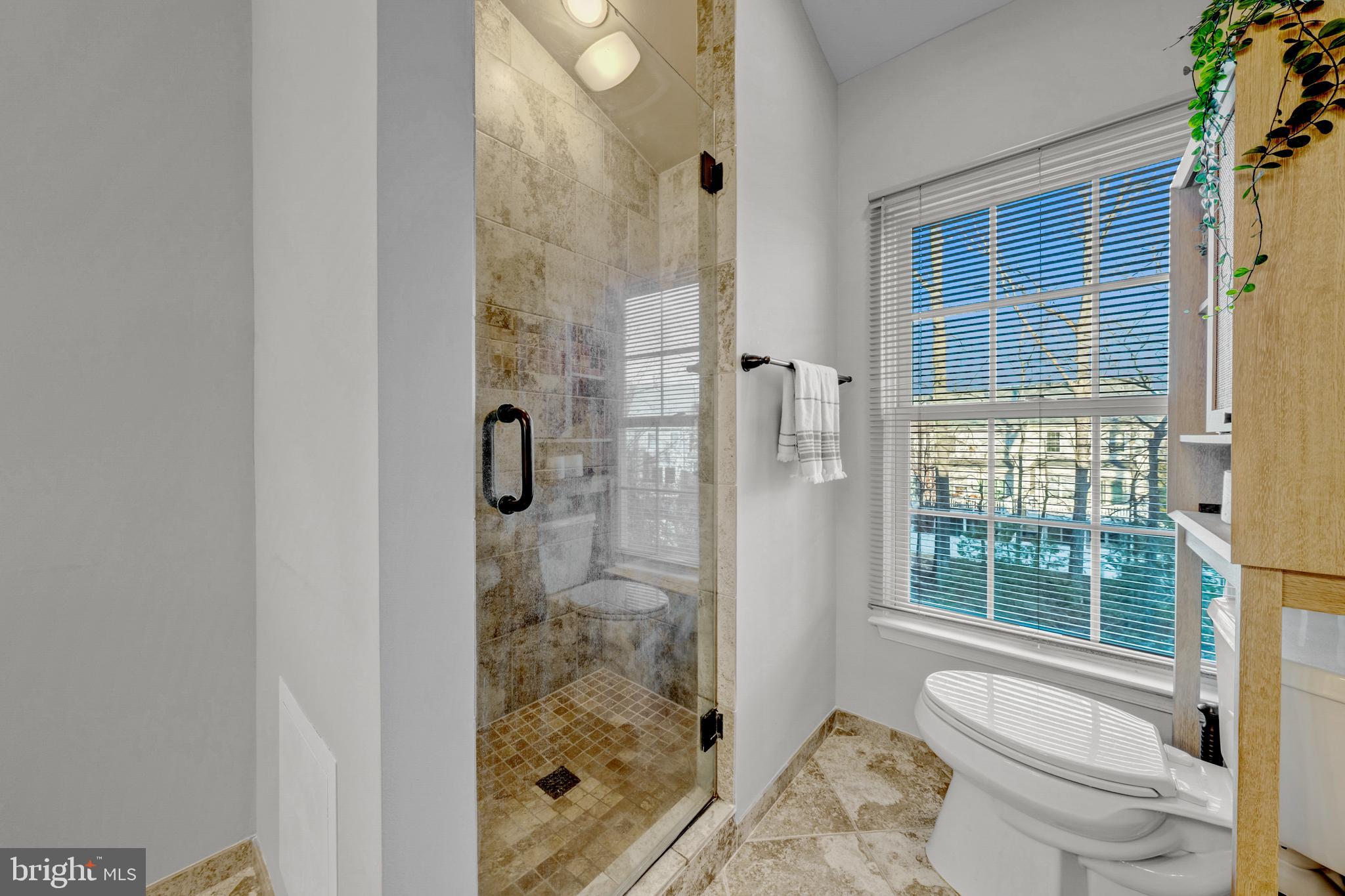 12027 EDGEMERE CIRCLE