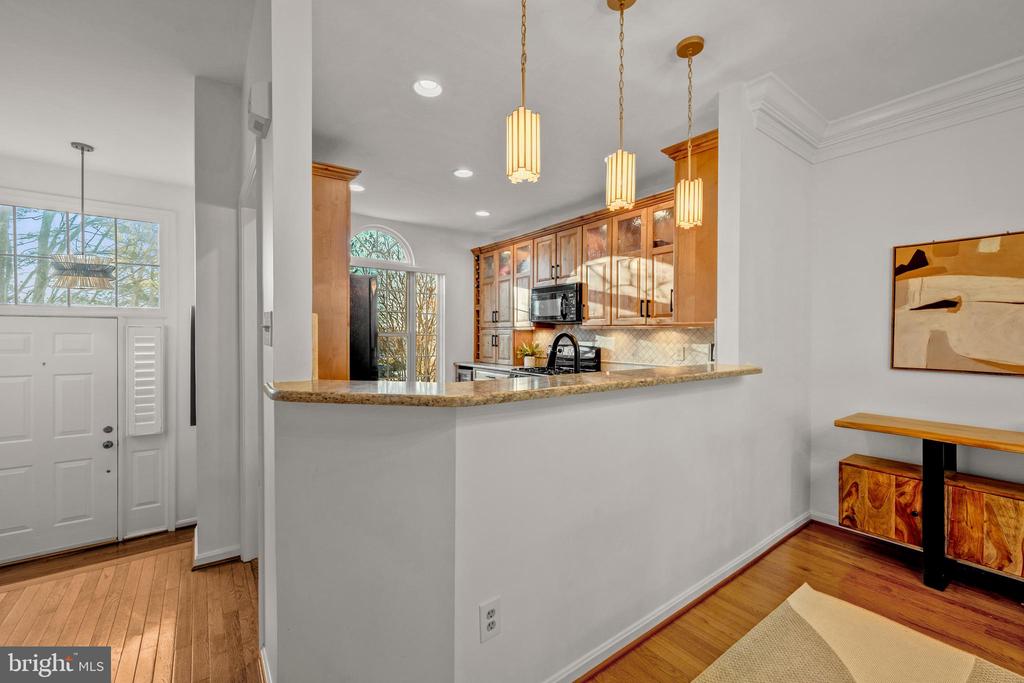 12027 EDGEMERE CIRCLE