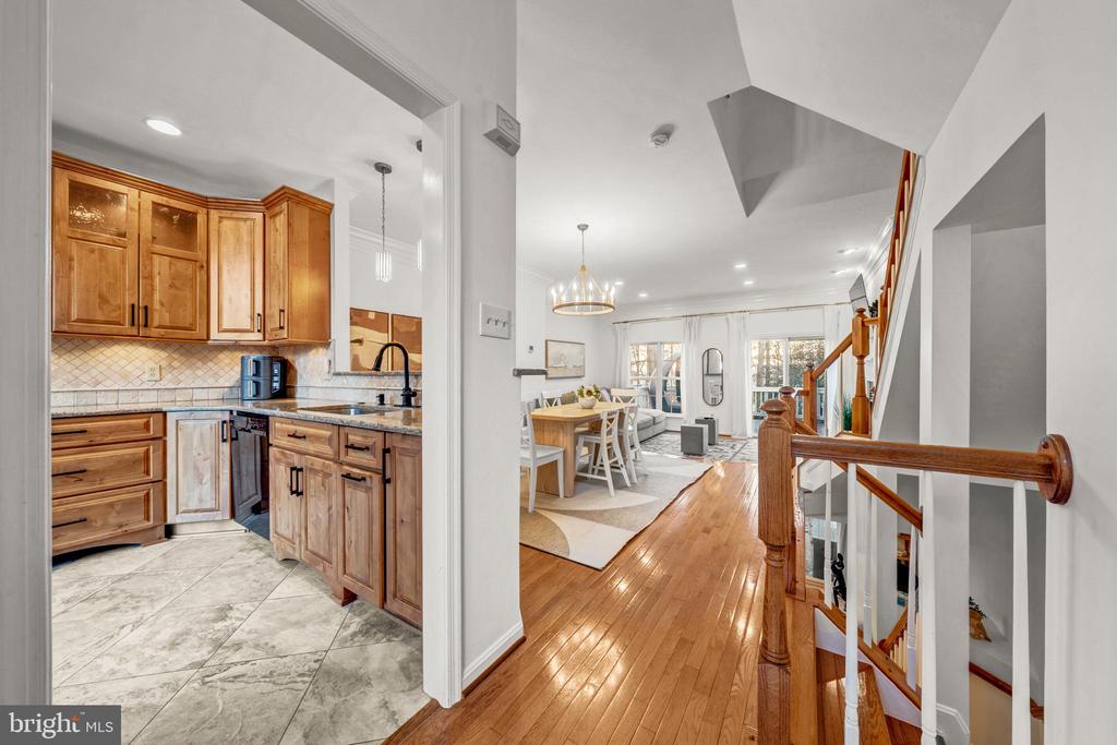12027 EDGEMERE CIRCLE